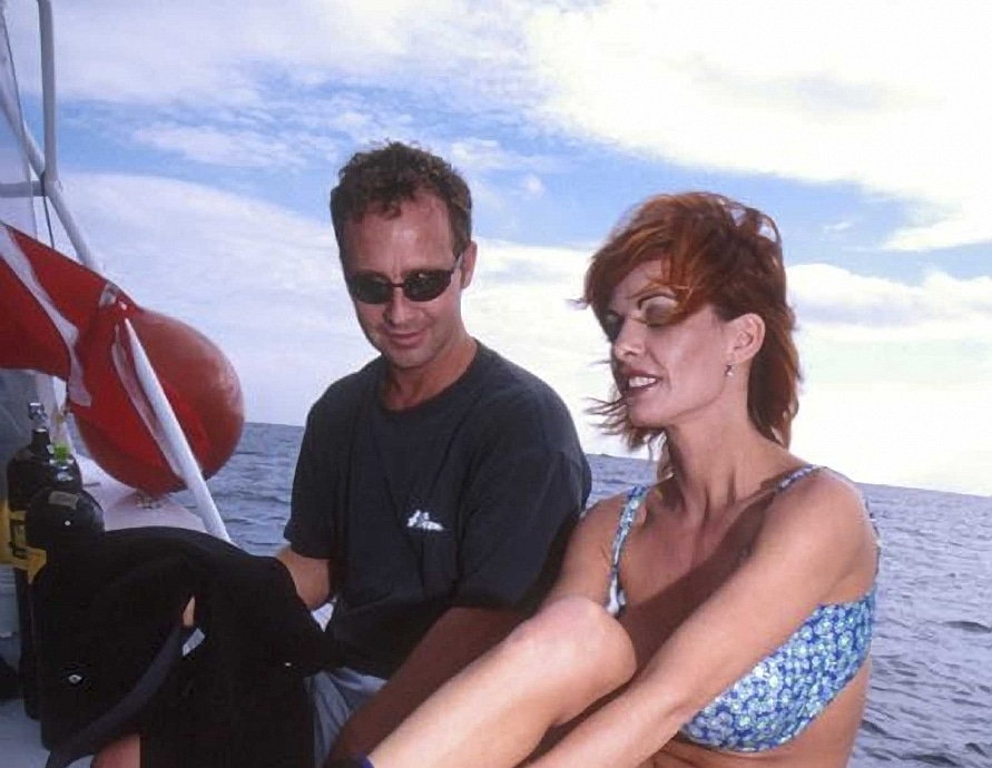 Scuba Sex on Ocean Wreck Photos