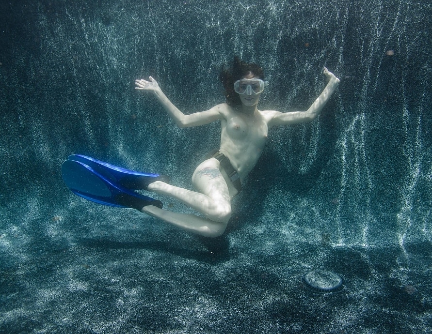 Monica Sexxxton Scuba Training